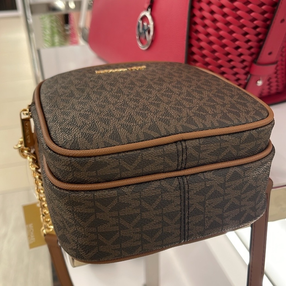 MICHAEL KORS  Jet Set Travel Medium Logo Crossbody Flight Bag 35F1GTVC2B NWT - Picture 6 of 16